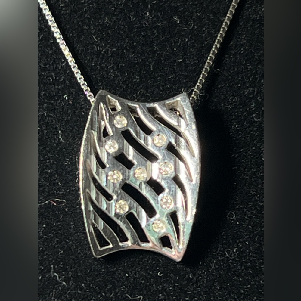 Japan K18 White Gold  Rectangle Style with Natural Diamonds PENDANT ONLY